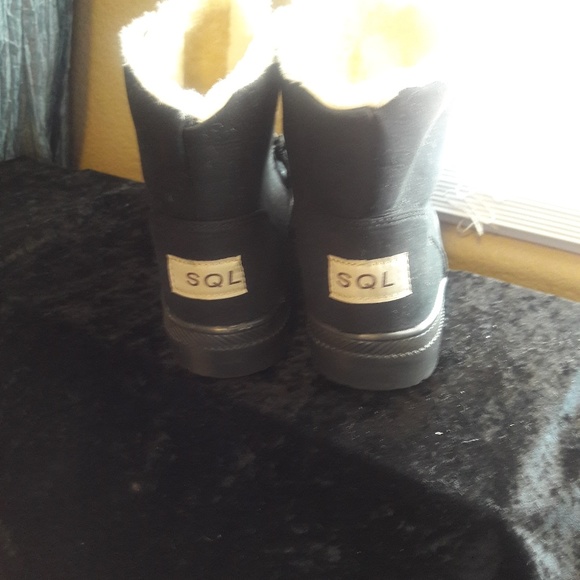 NWT SQL BLACK SUEDE HIKING BOOT - Picture 3 of 5